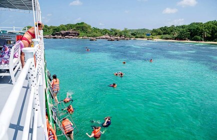 ทัวร์ดำน้ำตื้นที่ชายหาดเต็มวัน เกาะเล็บเกาะ Gam Ghi May Rut Islands