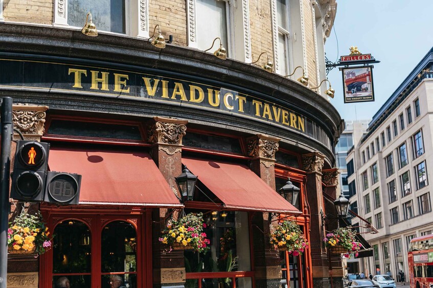 Picture 2 for Activity London: Historic Pubs of Central London Walking Tour