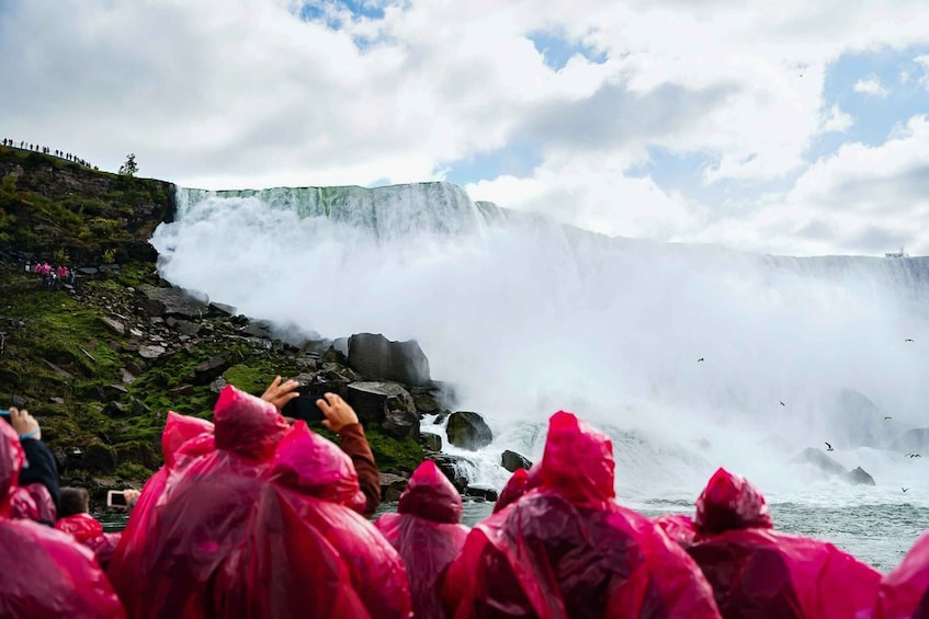 Picture 4 for Activity Toronto: Falls Day Tour with Boat Cruise & Niagara-the-Lake