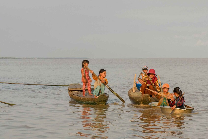 Picture 3 for Activity Sunset Dinner Tour: Tonle Sap Lake Floating Village