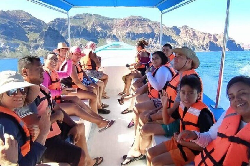 Watching and Swimming with Sea Lions on Espiritu Santo Island