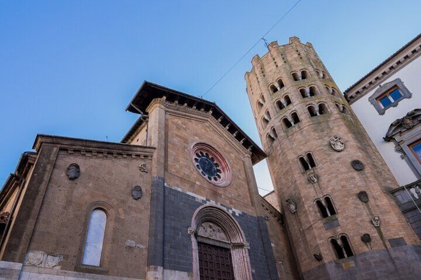 Orvieto Walking Private Tour with Official Local Guide