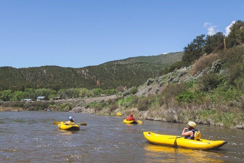 Inflatable Kayak Half-Day Excursion from Kremmling