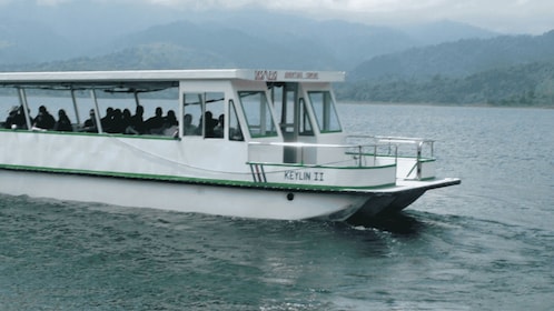 Boat Transfer between Monteverde and La Fortuna