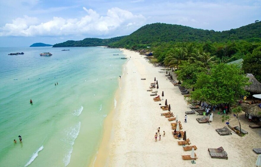 Phu Quoc Adventure Tour Kayaking Swimming at Starfish Beach National Park