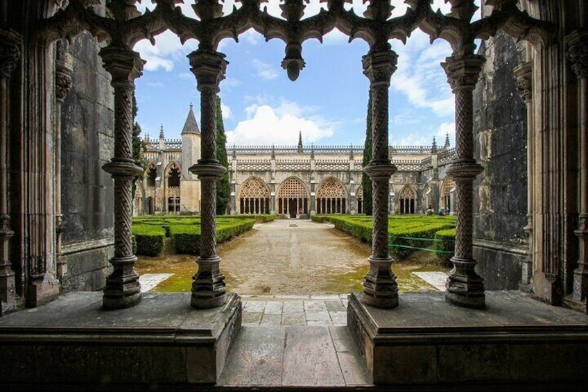 Full-Day Private Tour Fátima Batalha and Óbidos
