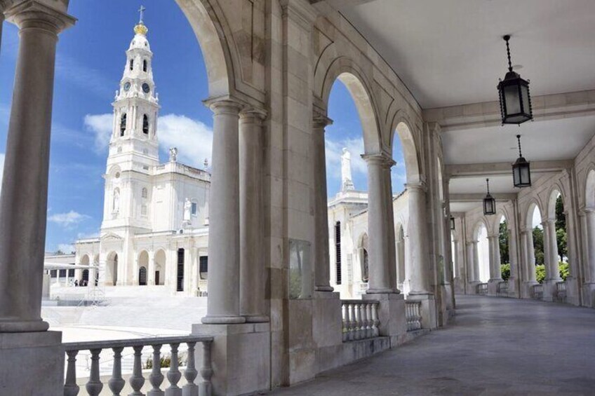 Full-Day Private Tour Fátima Batalha and Óbidos