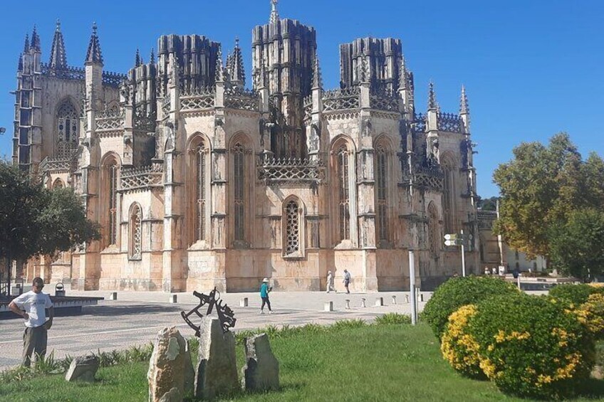 Batalha Monastery, View of the imperfect towers