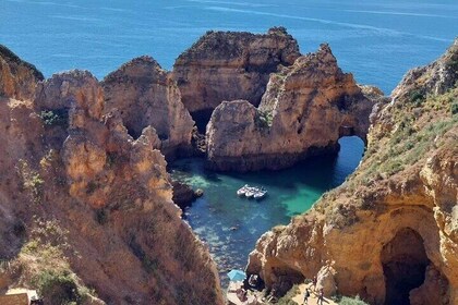 Day trip to Algarve , Benagil cave ,Portimão from lisbon(fullday)