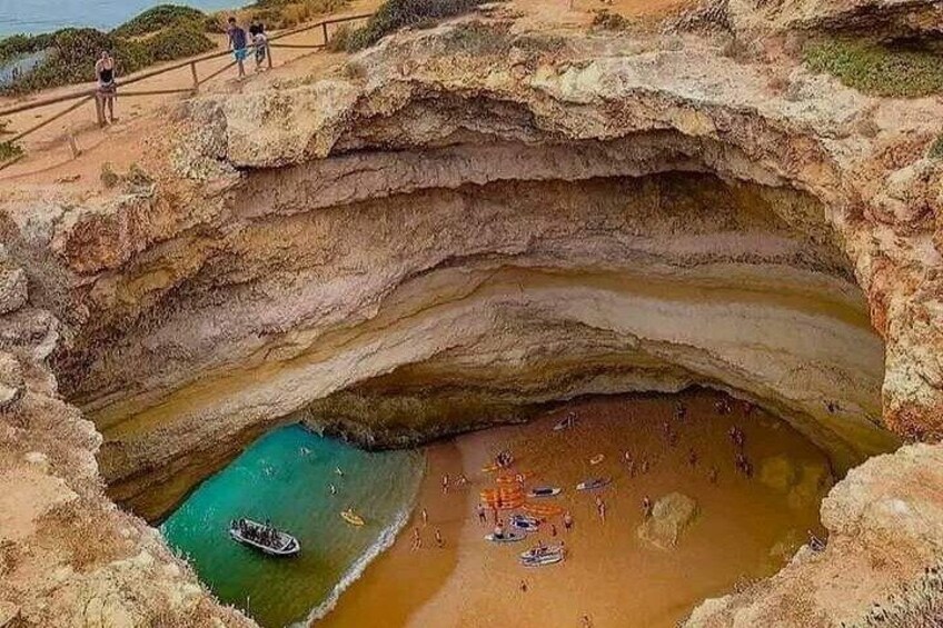 book your tour to see the secret beaches in albufeira