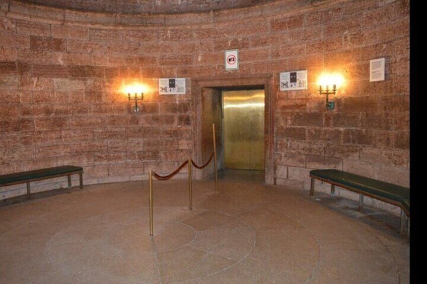 Private Eagle's Nest and Salt Mines Tour from Salzburg