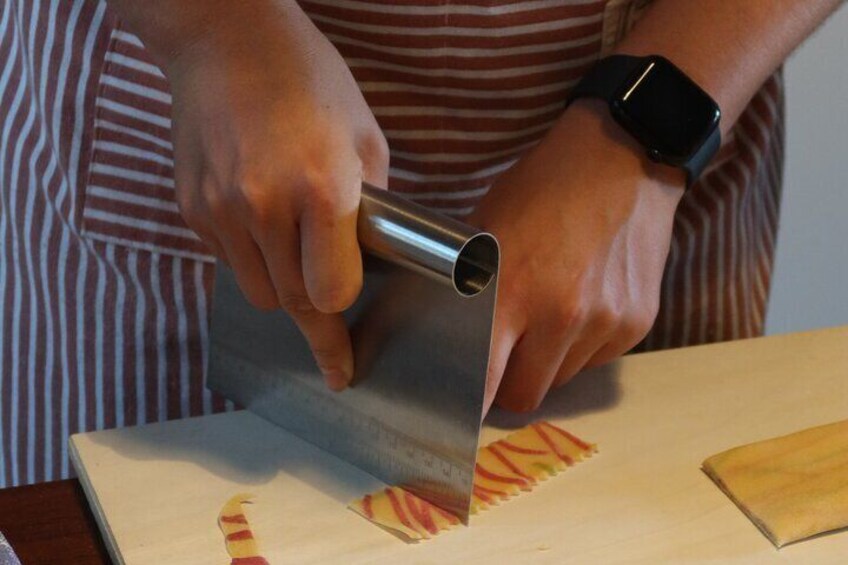 Private Home-Made Pasta Cooking Class in Pisa.