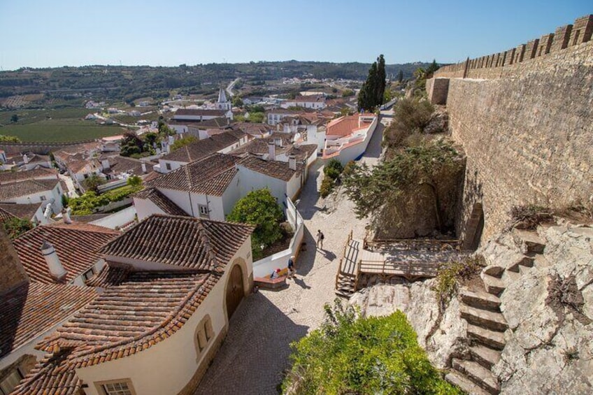 2 Hour Óbidos Family Walking Tour: Explore Historic Marvels