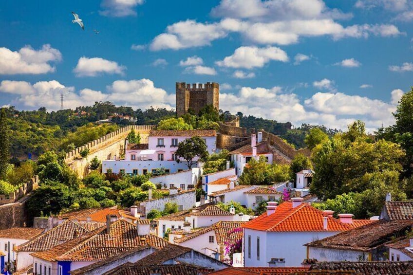 2 Hour Óbidos Family Walking Tour: Explore Historic Marvels