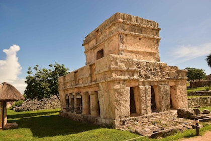 Cancun/Riviera Maya: Tulum Ruins, Sea Turtle Swim & Cenotes