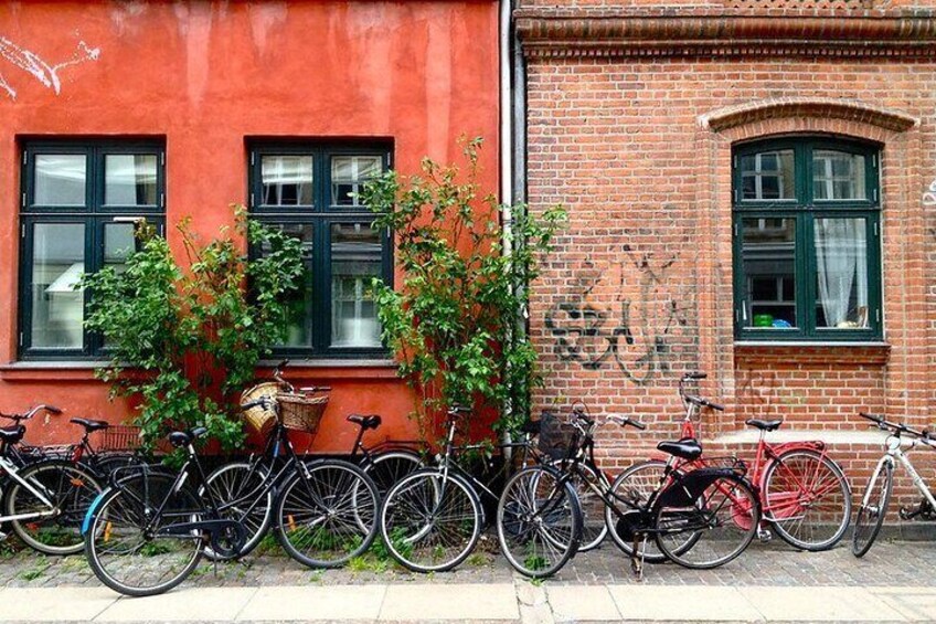 3 Hours Small Group Biking Tour in Copenhagen