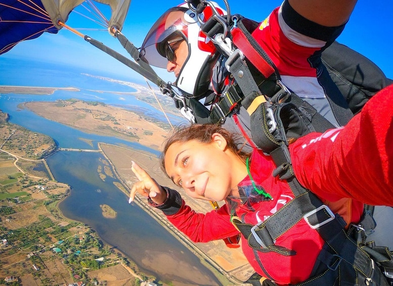 Picture 10 for Activity Portimão: Tandem Skydive from 10,000 or 15,000 Feet