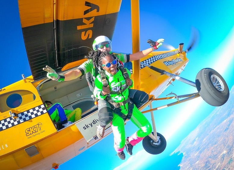 Picture 2 for Activity Algarve: Tandem Skydiving Adventure 15,000 to 10,000 Feet