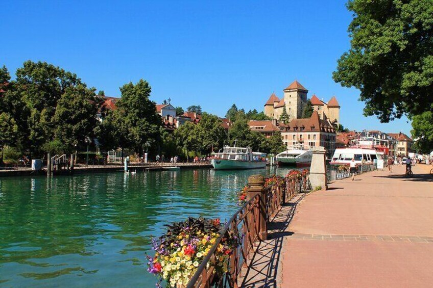 Exclusive day in Annecy from Lyon