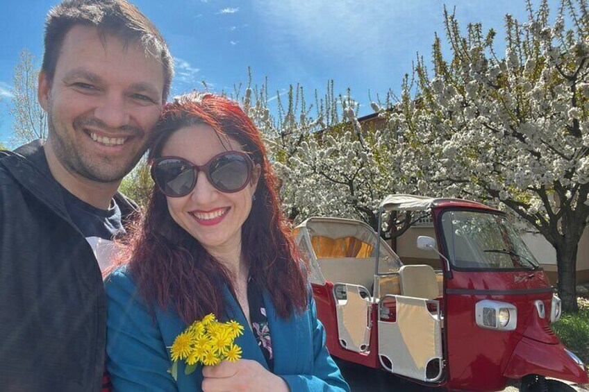 Private Customizable Tuk tuk Tour in Bucharest City