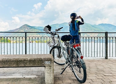 Lago di Como: tour in eBike con guida dal vivo, casco elettronico e iPad