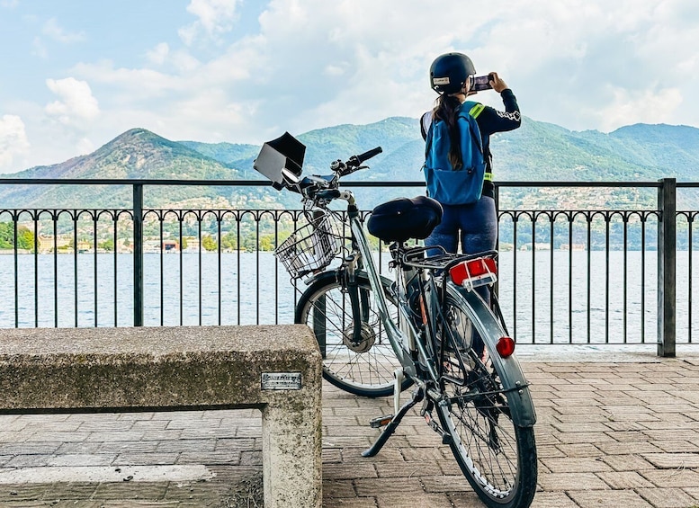 Lake Como: Electric Bike Rental with iPad Audio Guide