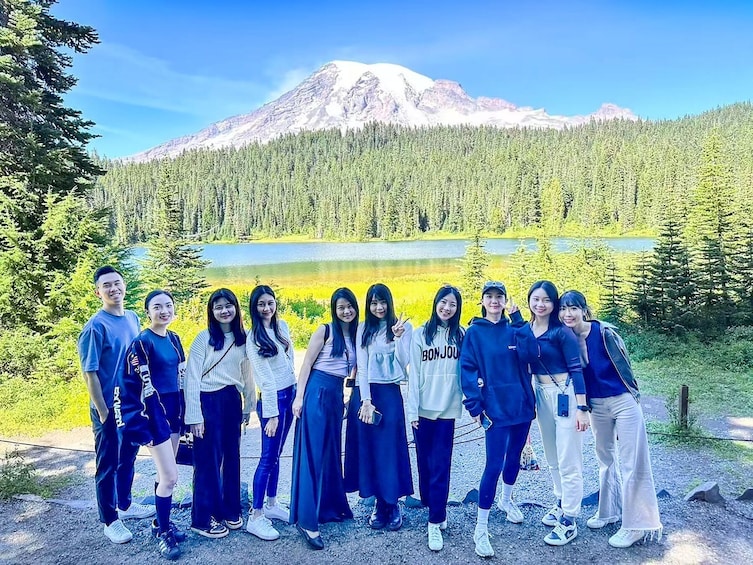 Small Group Mount Rainier National Park 1-Day Tour from Seattle 2-Can-Go