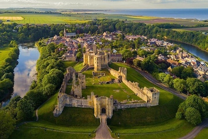 Alnwick and Warkworth Castles - The strongholds of the Percy's of Northumbe...