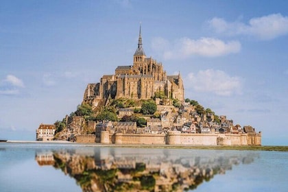 Mont St Michel & Normandy: Private 2-day tour - departure from Paris