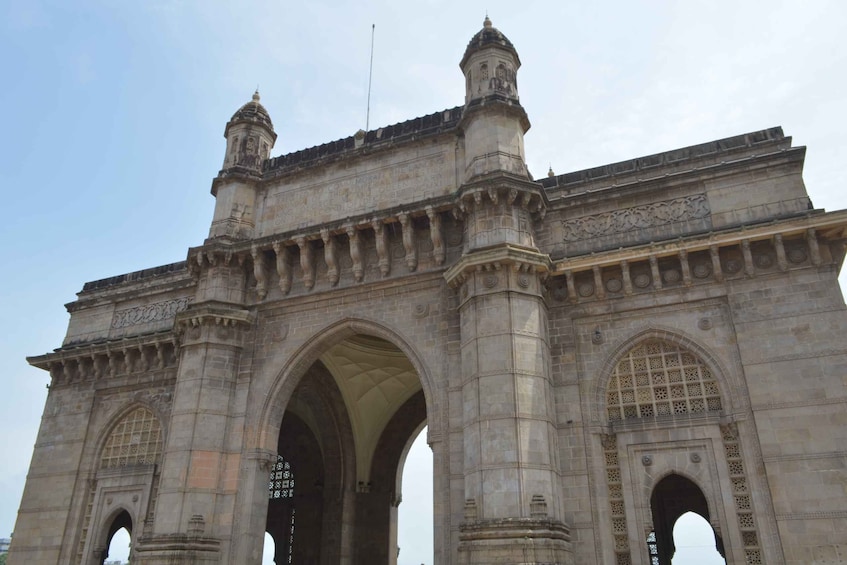 Mumbai City Tour with Ferry Ride and Dharavi Slum