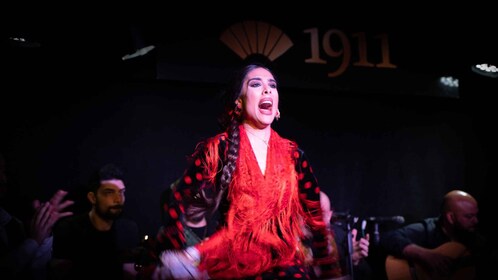 Madrid: Flamenco Show&Drink at Tablao 1911 (World's Oldest)