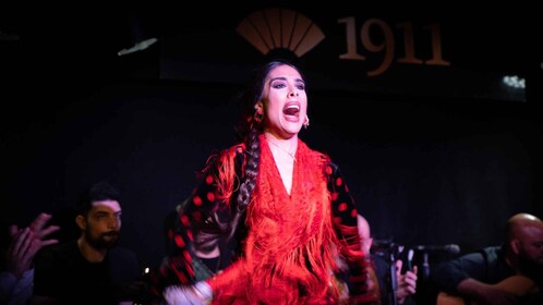 Madrid: Flamenco Show&Drink at Tablao 1911 (World's Oldest)