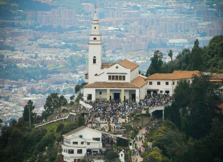 Picture 4 for Activity Monserrate + Gold Museum + Bolivar Square