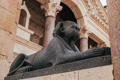 Split: Palace & Old Town Private Walking Tour-Entrance incl.