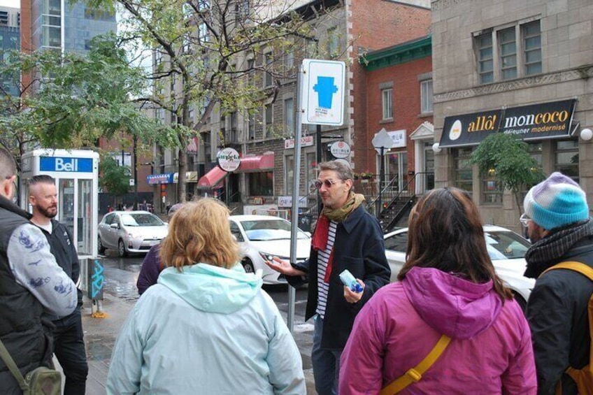 1 Hour Downtown Montreal Tour