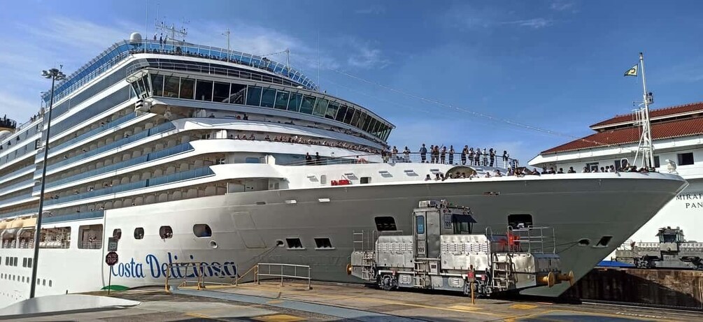 Full Day - Panama Canal from Coast to Coast - by Land