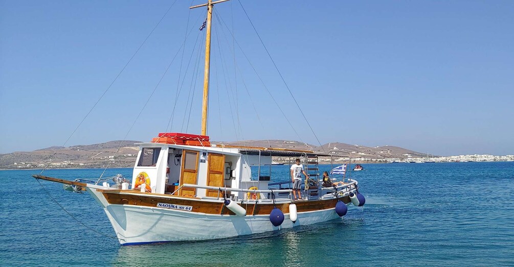 Picture 1 for Activity Kaiki cruise to Antiparos & Despotiko including BBQ lunch