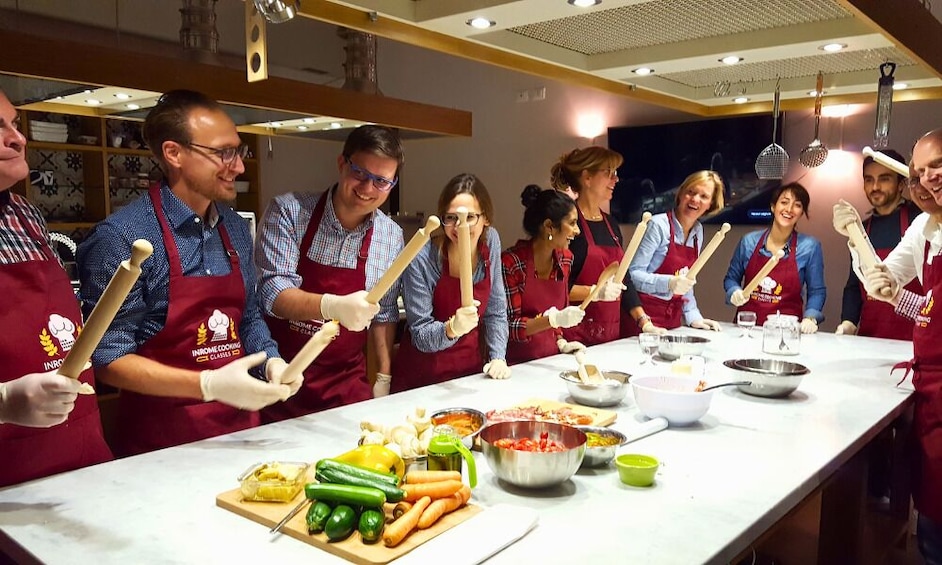 Trastevere Food Tasting and Pizza Making Class - Shared