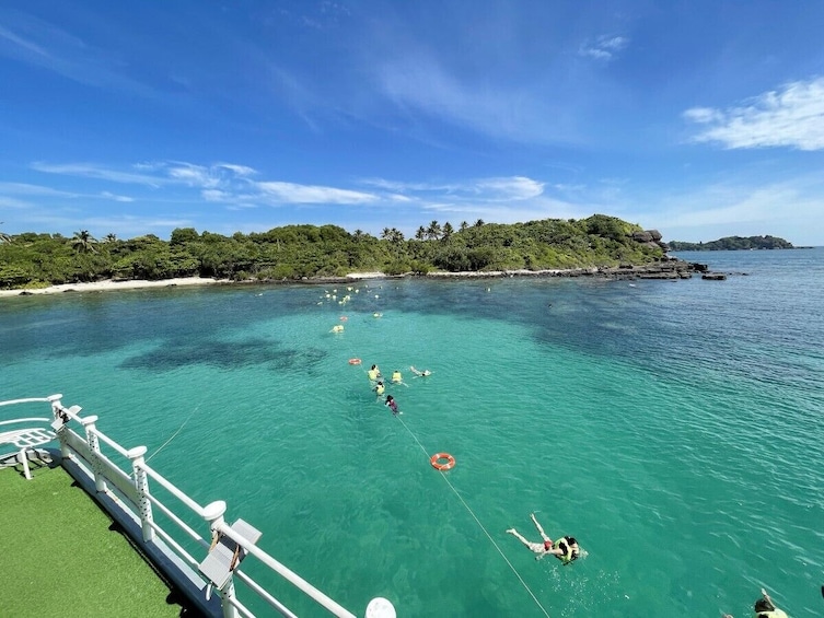 Phu Quoc Cable Car Snorkel Aquatopia Park Full-Day Island Tour