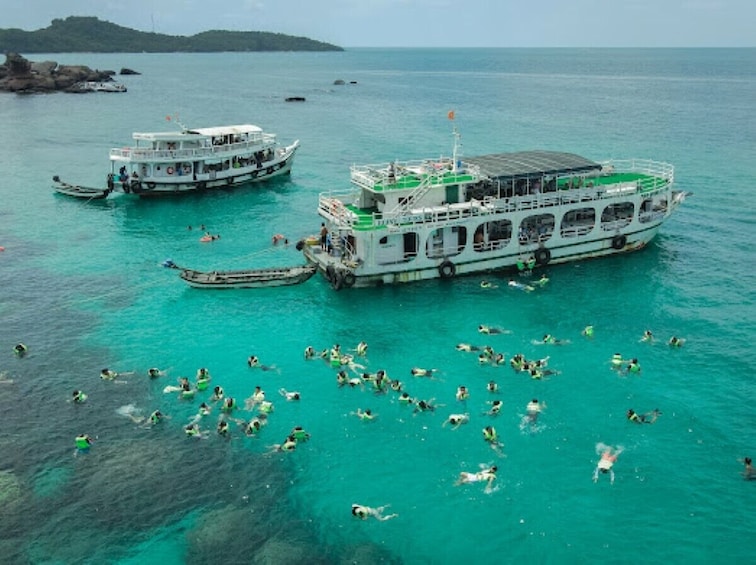 Phu Quoc Cable Car Snorkel Aquatopia Park Full-Day Island Tour