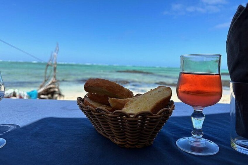 5 Islands Private Speedboat with Snorkeling Lunch and Drinks