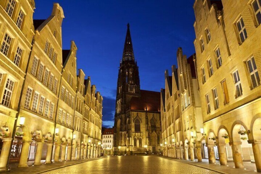 Private audio book city rally in the old town of Münster