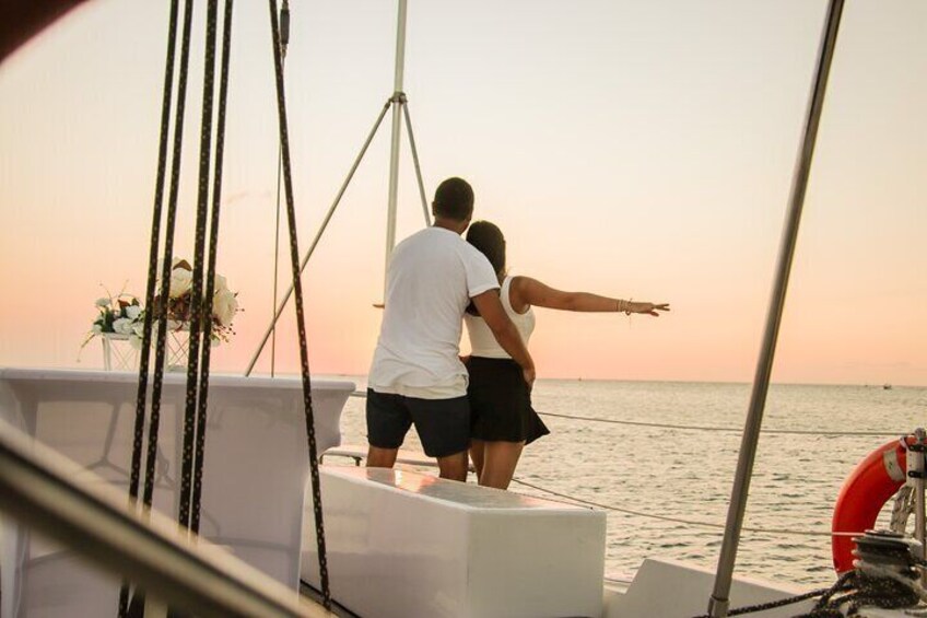 Oyster Sunset Sail and Dinner in Aruba