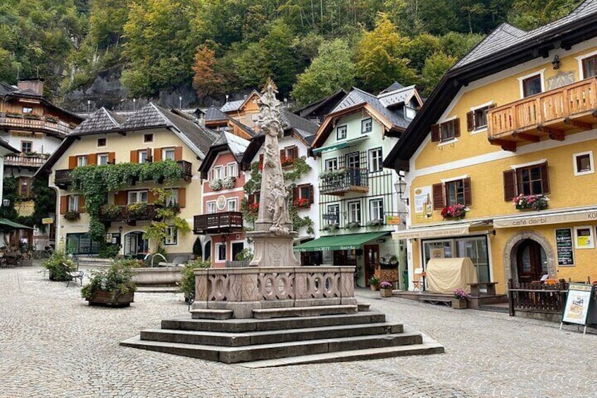 Charming Sankt Gilgen Family Discovery Walking Tour