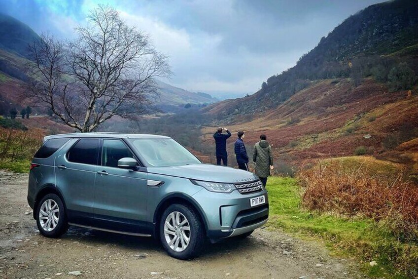 The Duke and a quick photo stop before Lunch at Killin