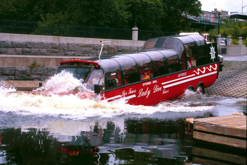 Picture 2 for Activity Ottawa: Bilingual Guided City Tour by Amphibious Bus