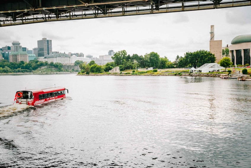 Picture 3 for Activity Ottawa: Bilingual Guided City Tour by Amphibious Bus