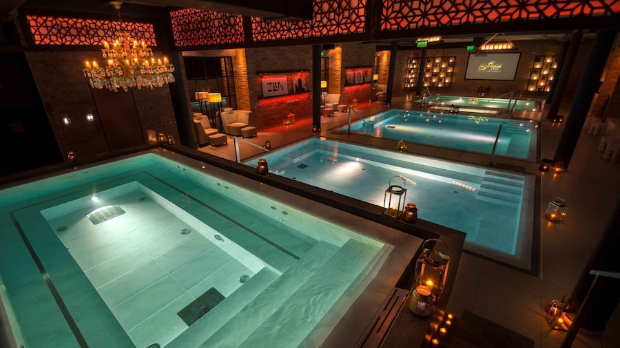 Budapest: Mandala Day Spa & Luxury Pool Experience
