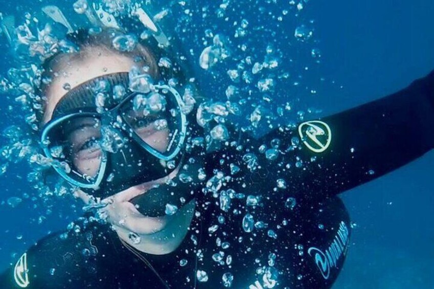 Smile and have fun with our snorkeling tour of 2,5 hours 