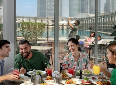 Burj Khalifa 124 & lunch of diner op het dak, The Burj Club